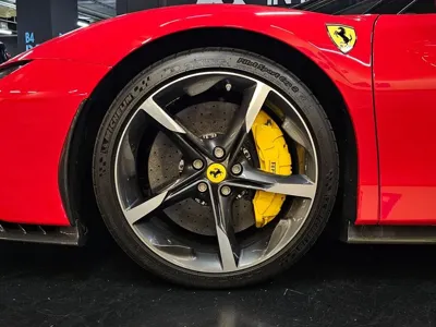 Ferrari SF90 2023, 2500 км, за 550000000 KRW - фото 6