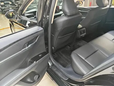 Toyota Camry 2026, 2700 км, за 122800 CNY - фото 12