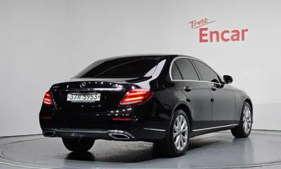 Mercedes-Benz E-Class 2019, 89480 км, за 28000000 KRW