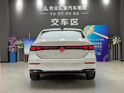 Volkswagen Sagitar 0, 1700 км, за 125300 CNY