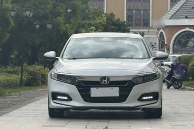 Honda Accord 2018, 139900 км, за 89289.73 CNY - фото 9