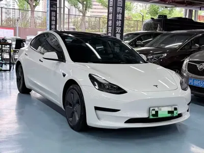 Tesla Model 3 2023, 35000 км, за 148800 CNY