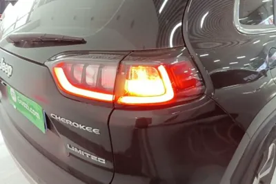 Jeep Cherokee 2019, 58400 км, за 70032.68 CNY - фото 7