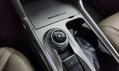 Ford Explorer 2022, 51011 км, за 30990000 KRW - фото 9