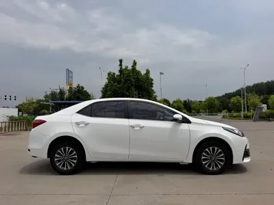 Toyota Corolla 2019, 64000 км, за 41800 CNY