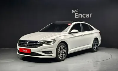 Volkswagen Jetta · 2020 год