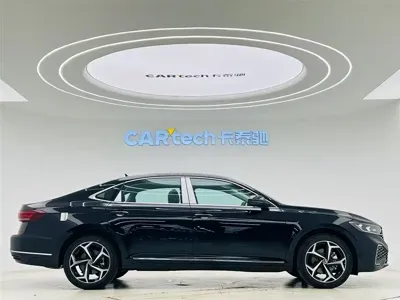 Volkswagen Passat 0, 100 км, за 140800 CNY