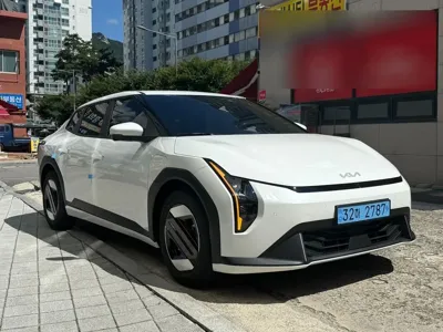 Kia EV4 2026, 986 км, за 27340000 KRW - фото 2
