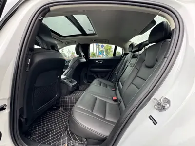 Volvo S60 2021, 57000 км, за 96600 CNY - фото 13