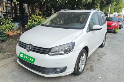 Volkswagen Touran · 2015 год