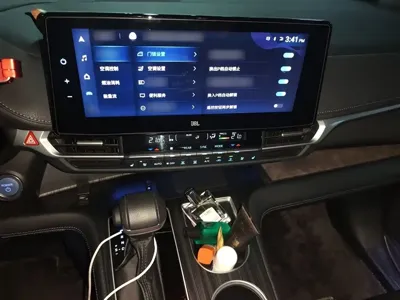 Toyota Sienna 2022, 73400 км, за 226500 CNY - фото 6