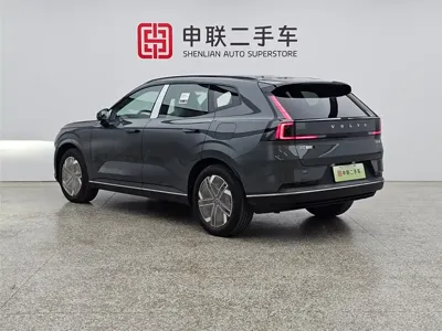 Volvo 沃尔沃XC70插电式混动 2026, 200 км, за 235000 CNY