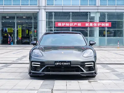 Porsche Panamera 2022, 39000 км, за 688000 CNY