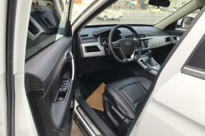 Geely Auto Emgrand X7 Sport 2016, 121000 км, за 36623.51 CNY - фото 8