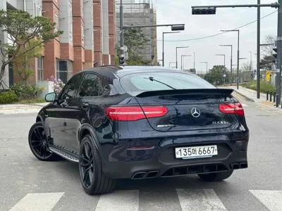 Mercedes-Benz GLC-Class 2018, 103000 км, за 43300000 KRW