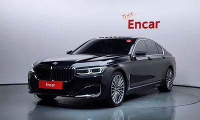 BMW 7-Series · 2020 год
