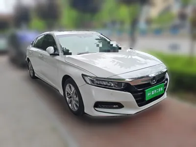 Honda Accord 2018, 140700 км, за 94661.72 CNY