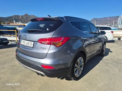 Hyundai Santafe 2015, 203293 км, за 8200000 KRW