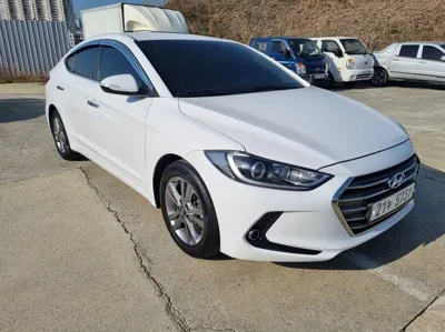 Hyundai Avante 2018, 114000 км, за 10800000 KRW - фото 1