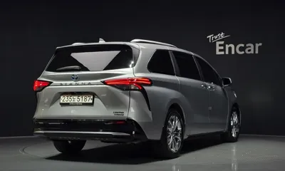 Toyota Sienna 2023, 68149 км, за 46200000 KRW - фото 2