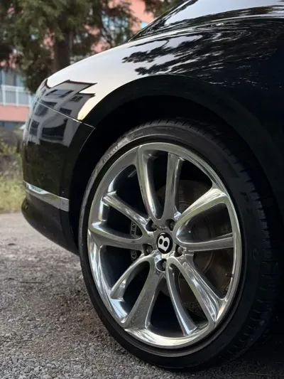 Bentley Continental 2020, 20300 км, за 193000000 KRW