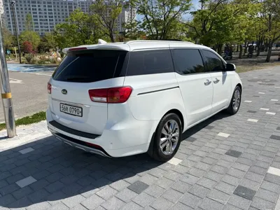 Kia Canival 2016, 86077 км, за 15500000 KRW - фото 5