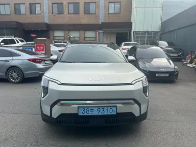 Kia EV3 2026, 2300 км, за 36070000 KRW