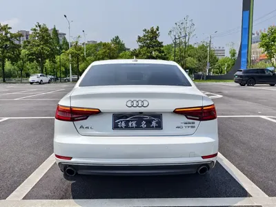 Audi A4L 2017, 120000 км, за 69800 CNY