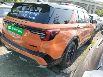Ford Explorer 2024, 9000 км, за 302652.39 CNY - фото 6