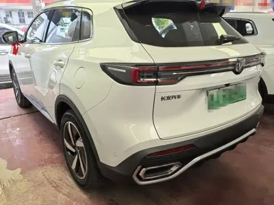 Changan 长安CS55PLUS PHEV 2026, 100 км, за 95800 CNY