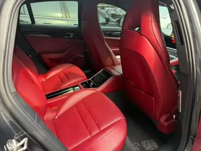 Porsche Panamera Hybrid 2024, 28000 км, за 498000 CNY - фото 8