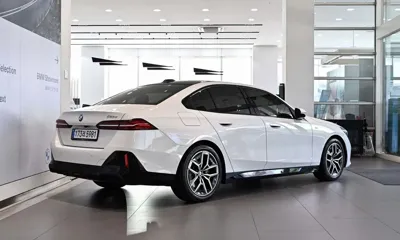BMW 5-Series 2025, 11437 км, за 61000000 KRW