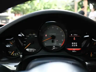 Porsche 911 2017, 9000 км, за 1568000 CNY - фото 10