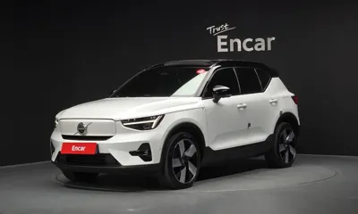 Volvo XC40 · 2023 год