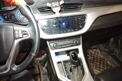 Geely Auto Vision 2018, 82100 км, за 22786.79 CNY - фото 13