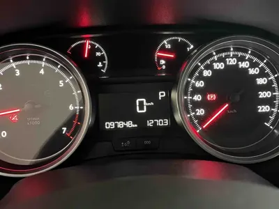 Peugeot 408 2016, 97000 км, за 18800 CNY - фото 6