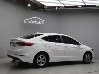 Hyundai Avante 2018, 184612 км, за 3000000 KRW - фото 4