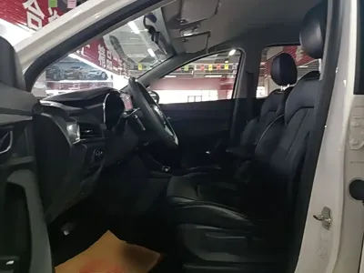 Baojun 360 2018, 86800 км, за 23700 CNY - фото 15