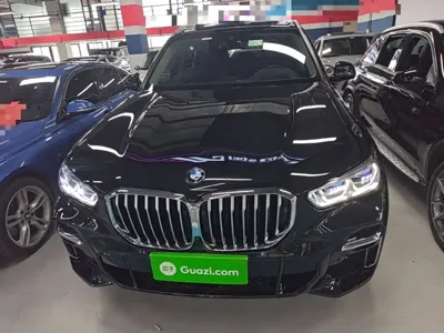 BMW X5 2023, 57500 км, за 354200 CNY