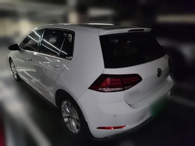 Volkswagen Golf 2019, 89800 км, за 58791.62 CNY