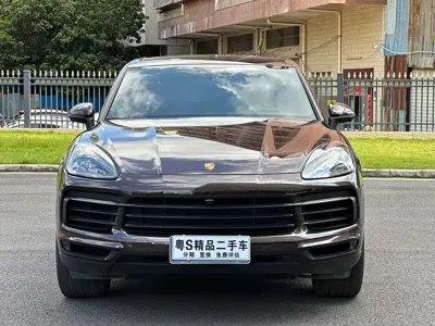 Porsche Cayenne 2022, 90000 км, за 398000 CNY
