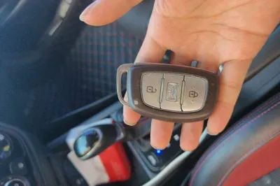 Hyundai Verna (new generation) 2016, 126500 км, за 35565.3 CNY - фото 16