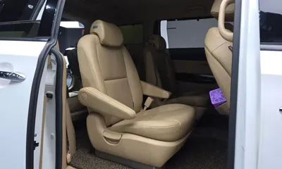 Kia Canival 2017, 70367 км, за 14500000 KRW - фото 12