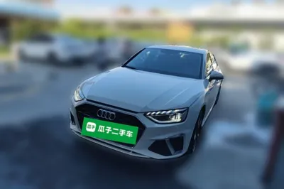 Audi A4L · 2022 год