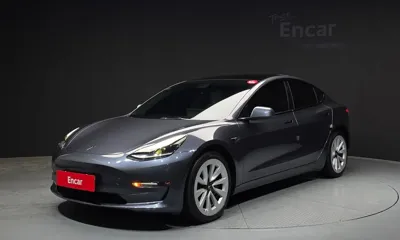 Tesla Model 3 · 2022 год