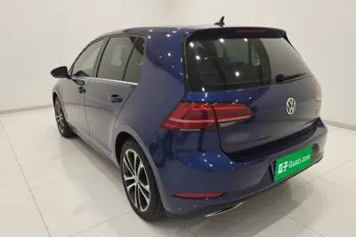 Volkswagen Golf 2019, 121200 км, за 83302.32 CNY