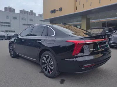 Hongqi Hongqi H5 PHEV 2025, 3000 км, за 109800 CNY - фото 9