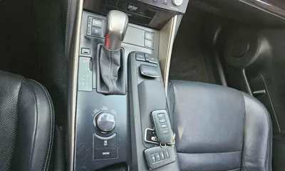 Lexus IS 2014, 90379 км, за 14990000 KRW - фото 9