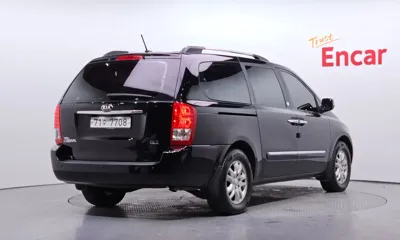 Kia Canival 2013, 297380 км, за 2700000 KRW