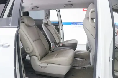 Kia Canival 2015, 147899 км, за 9500000 KRW - фото 11
